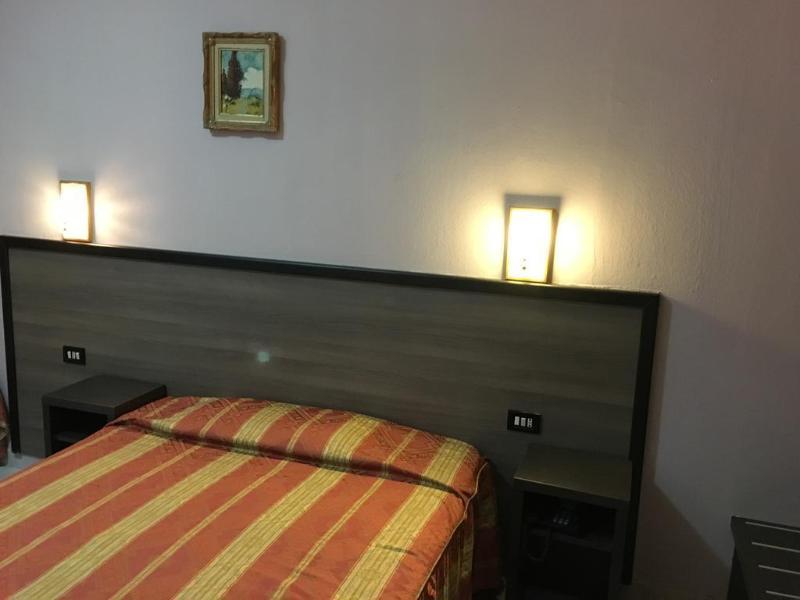 Hotel Salus ミラノ エクステリア 写真