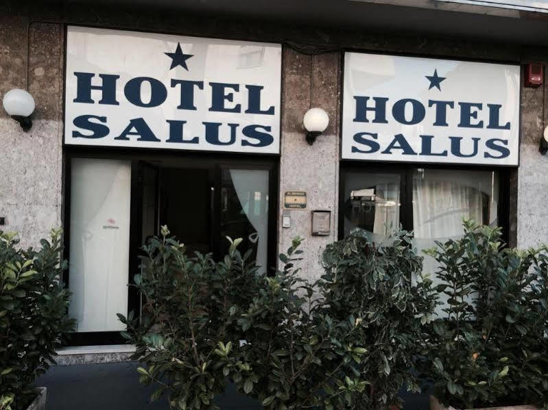 Hotel Salus ミラノ エクステリア 写真
